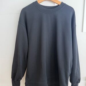 Lululemon oversized crew neck size 6